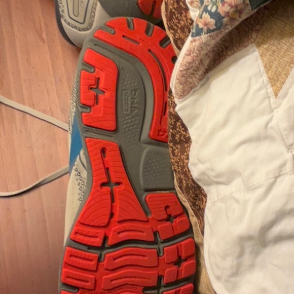 Brooks Men's Gray and Blue Athletic Shoes - Picture 4 of 4